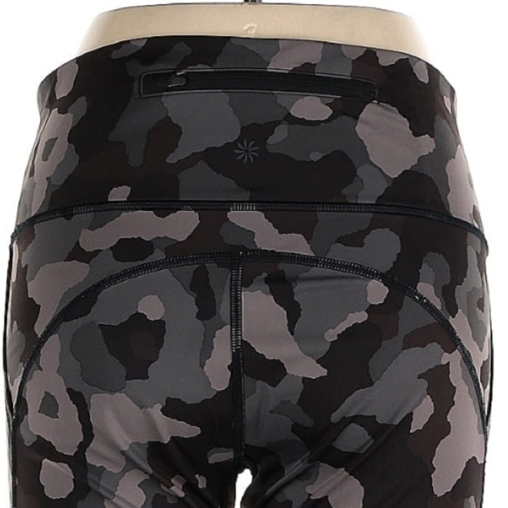 Athleta LIGHTNING CAMO 7/8 TIGHT IN SUPERSONIC Size Medium M - Picture 6 of 9